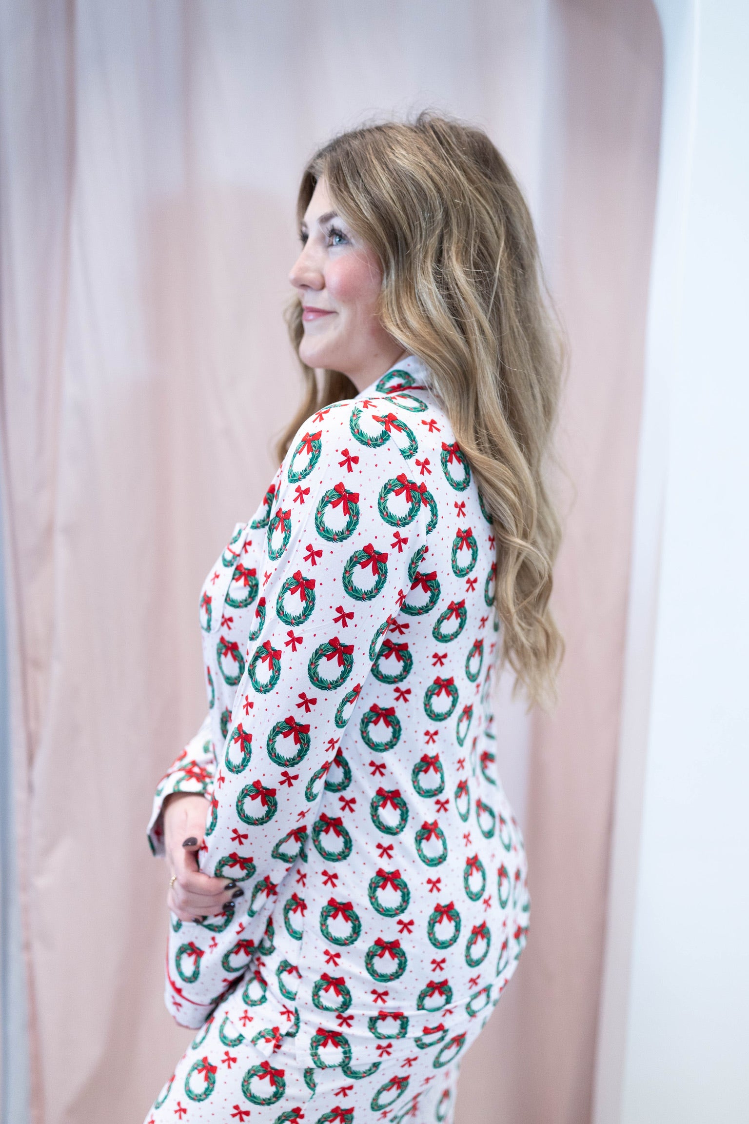 Wreath Long Sleeve Pajama Top