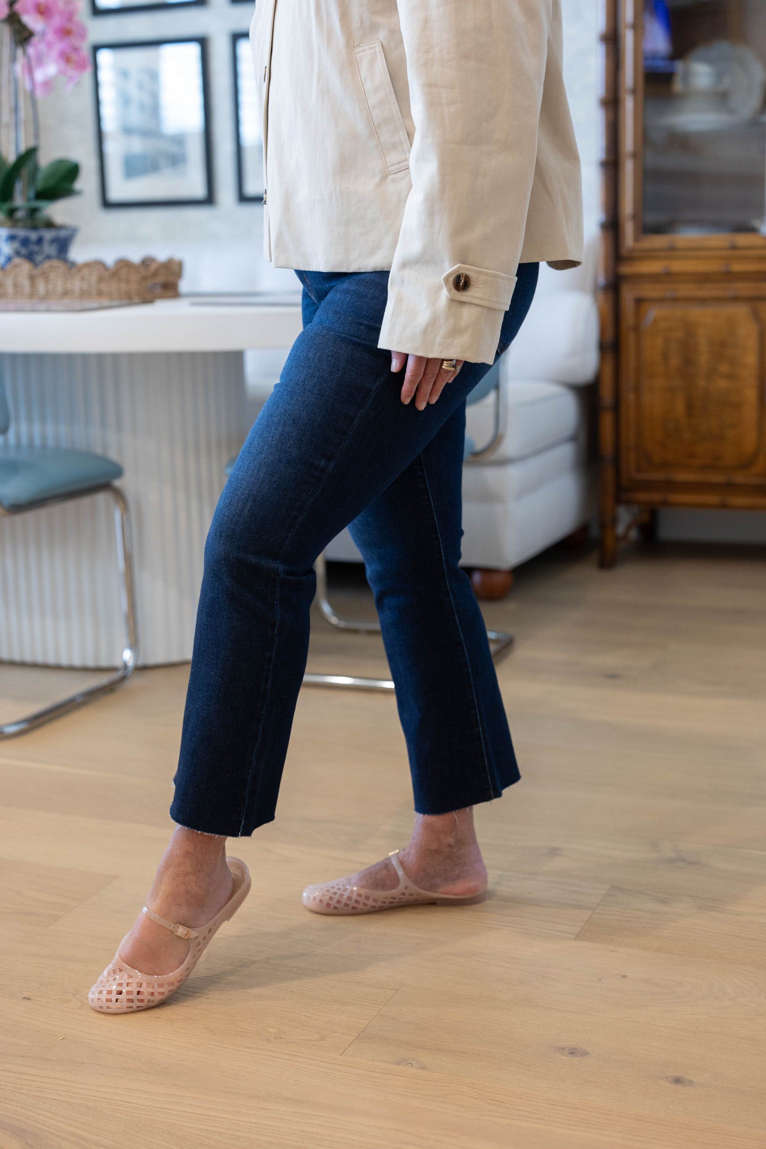 Serene Shy Girl Crop Flare