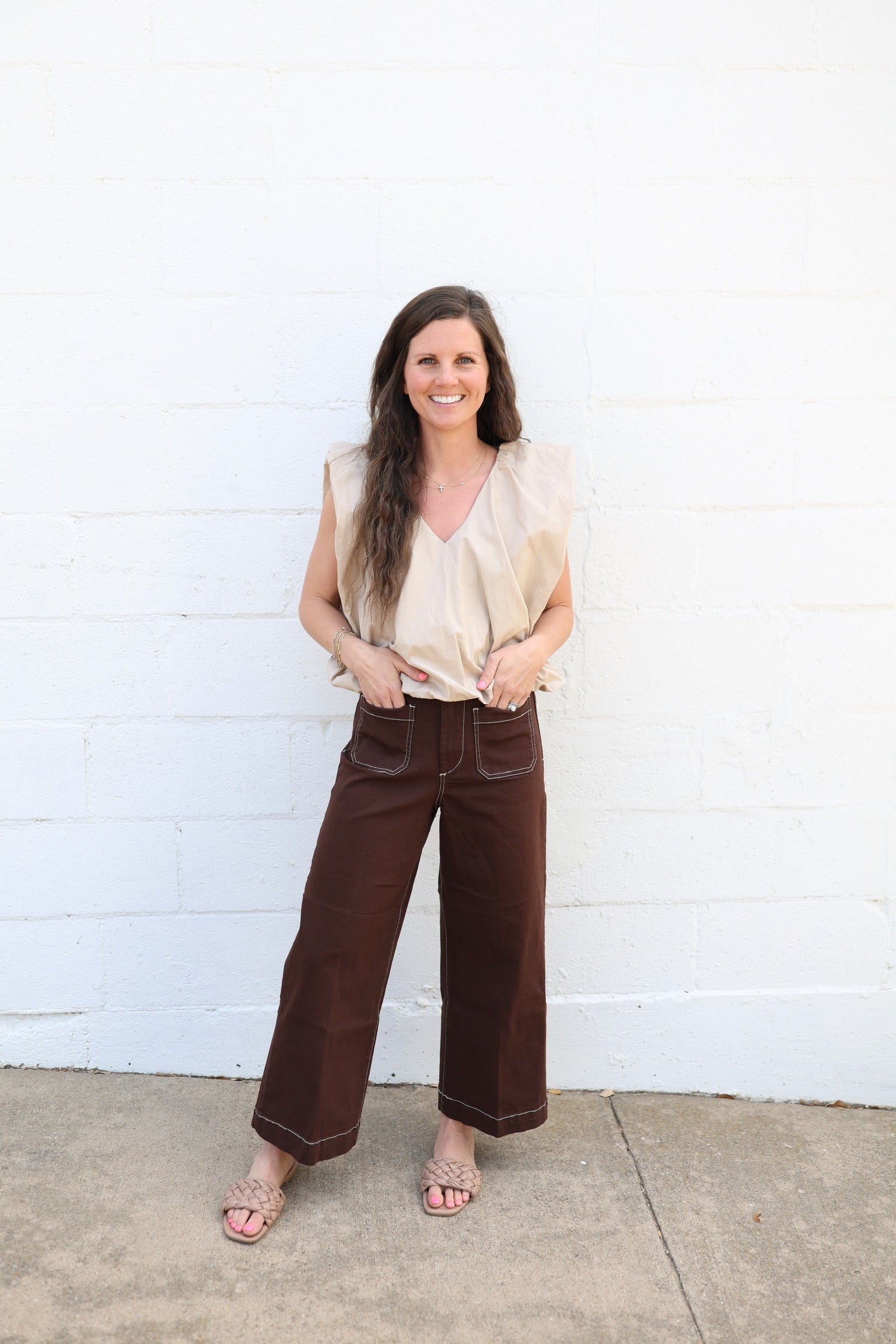 Poplin Vneck Bubble Top