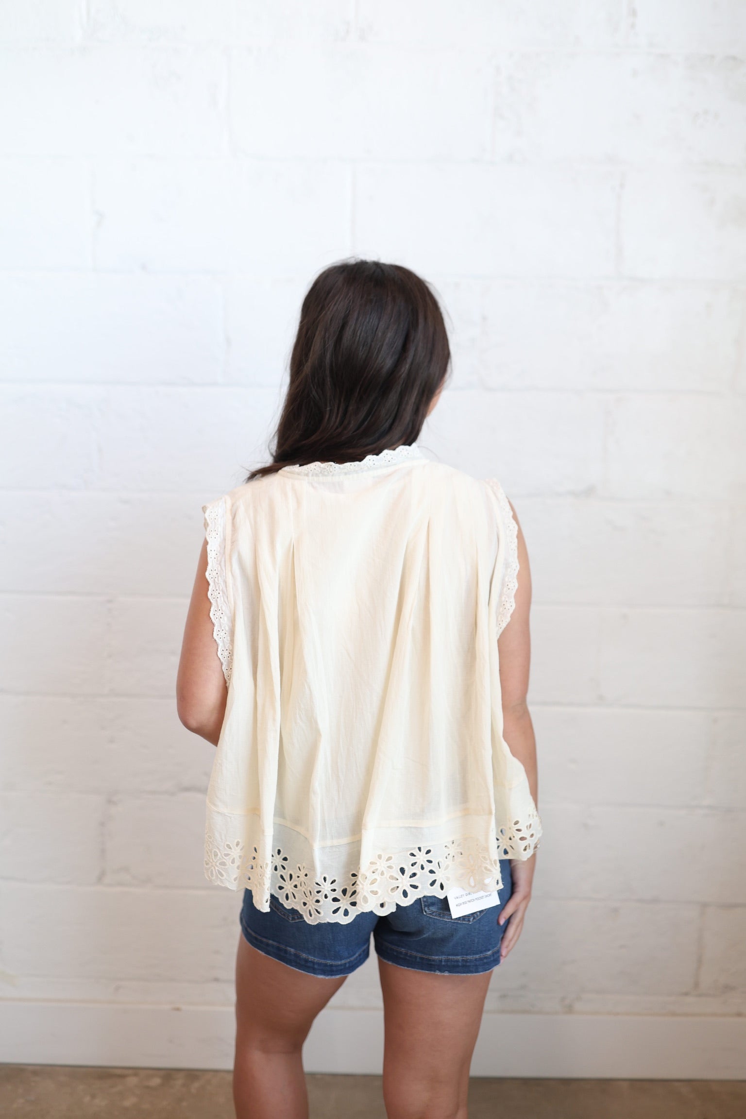 Finley Floral Eyelet Top