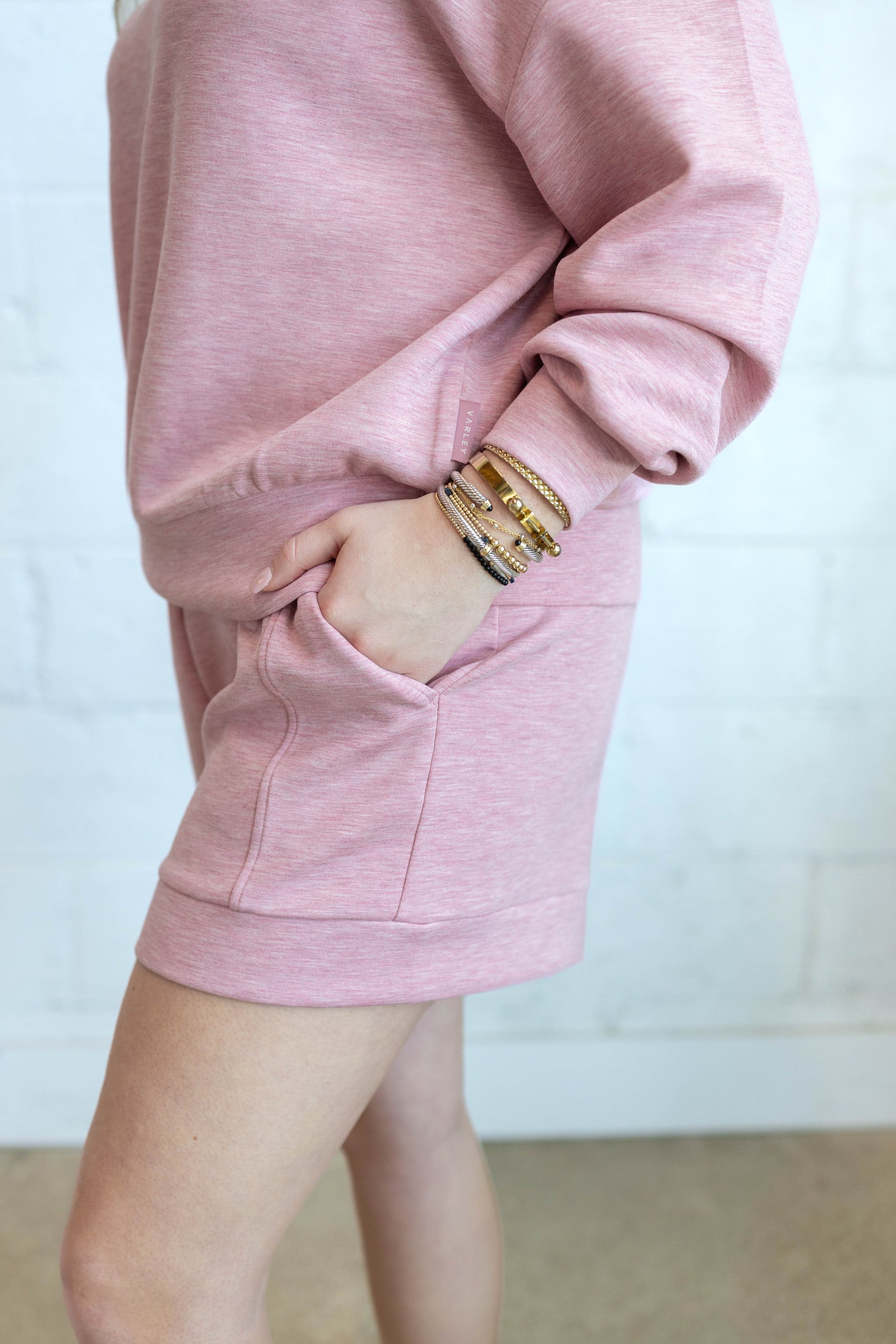 Atrium High Rise Short