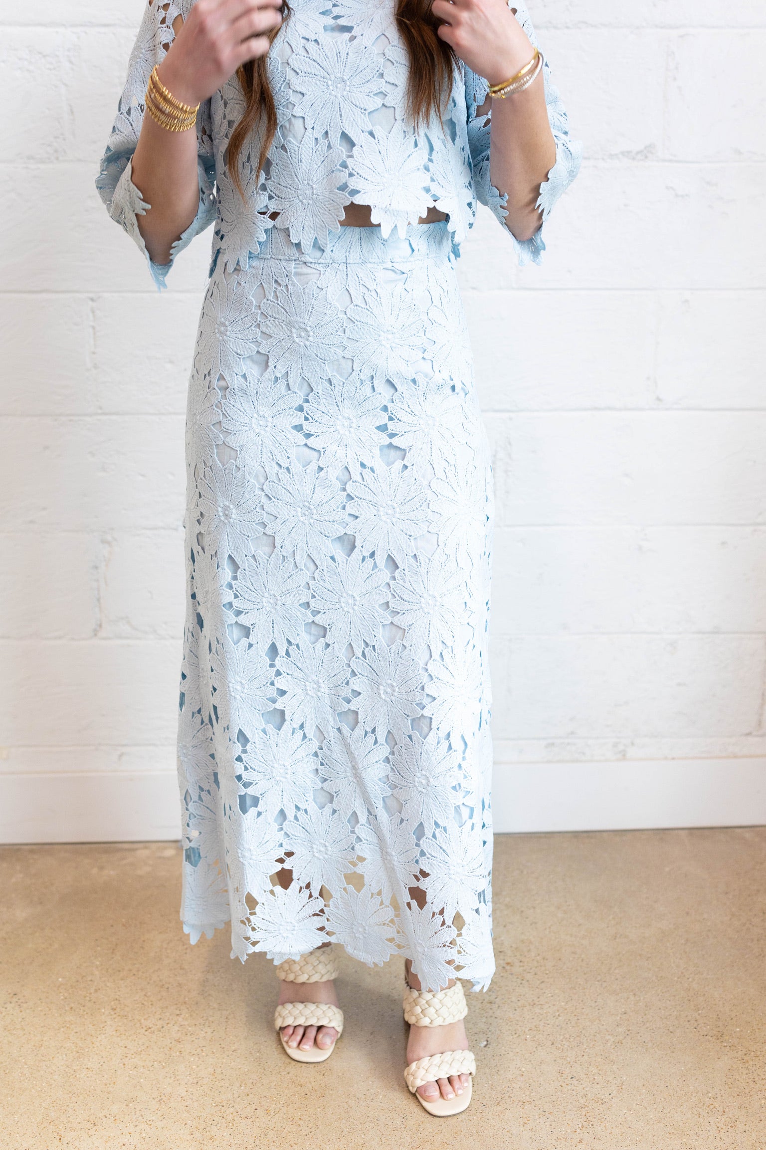 Floral Lace Scalloped Hem Midi Skirt