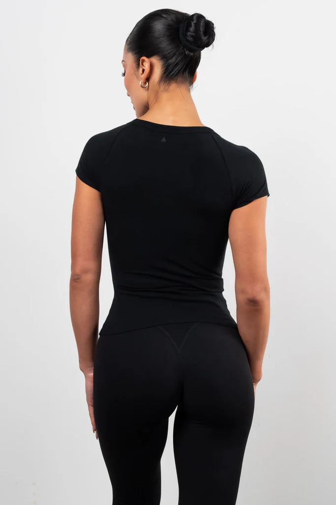 Black Vitality Basis Raglan Tee
