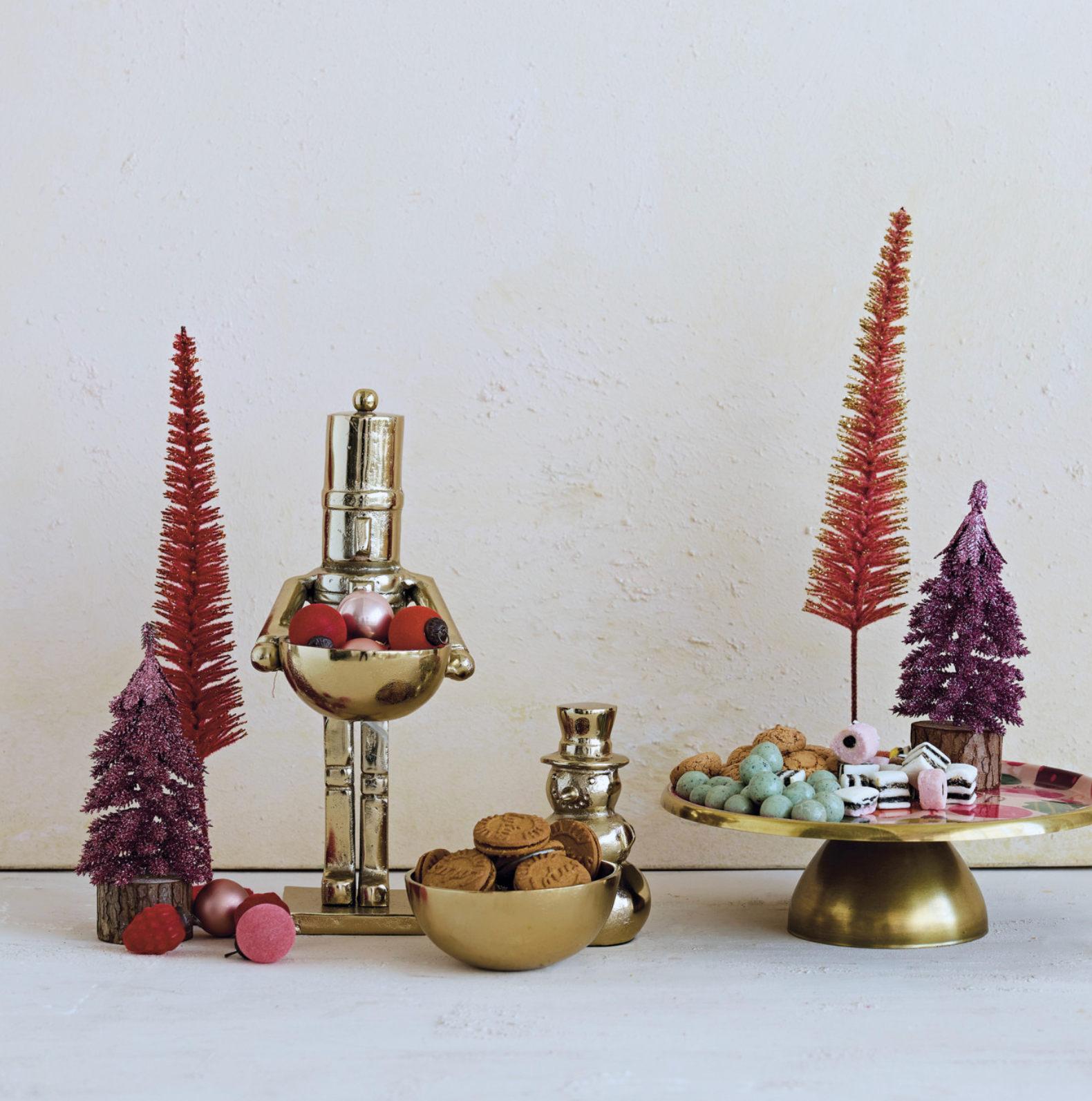 Gold Nutcracker Holding Bowl